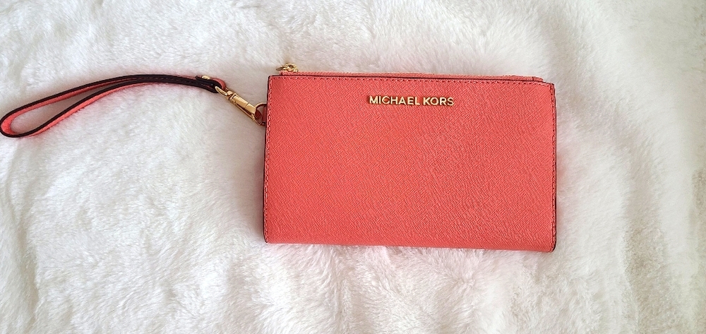 Michael Kors Jet Set Double Zip Wristlet
